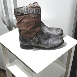 Caterpillar (CAT) moto style boots